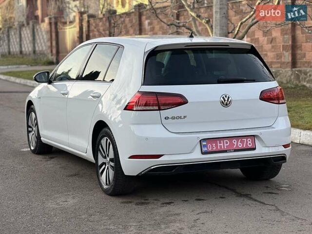 Белый Фольксваген e-Golf, объемом двигателя 0 л и пробегом 129 тыс. км за 11950 $, фото 18 на Automoto.ua