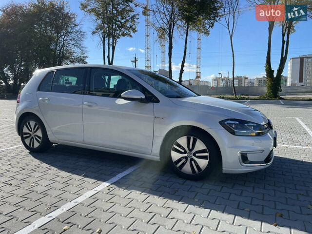 Белый Фольксваген e-Golf, объемом двигателя 0 л и пробегом 89 тыс. км за 14700 $, фото 37 на Automoto.ua
