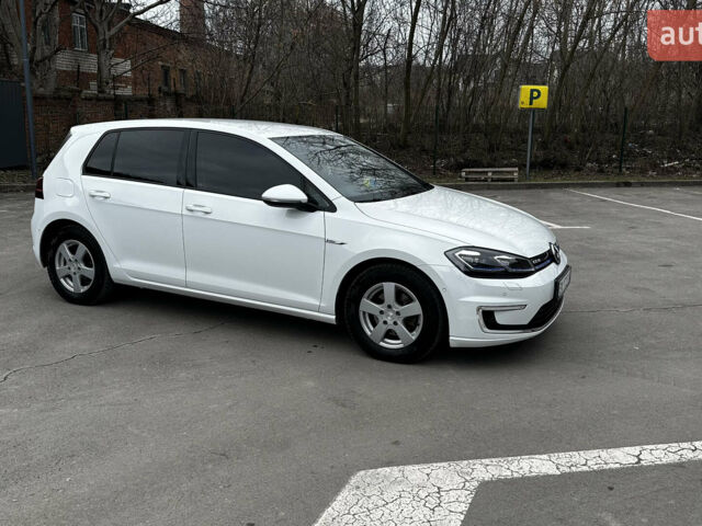 Білий Фольксваген e-Golf, об'ємом двигуна 0 л та пробігом 126 тис. км за 12900 $, фото 8 на Automoto.ua
