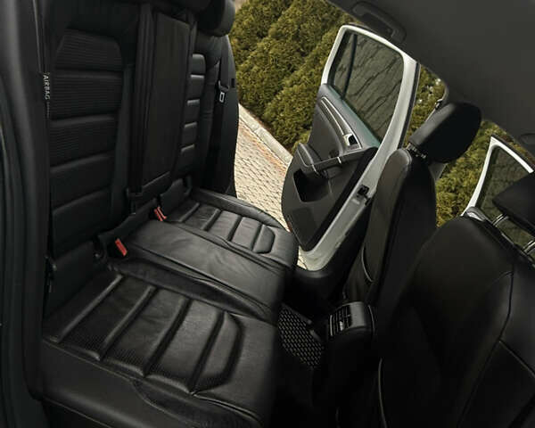 Белый Фольксваген e-Golf, объемом двигателя 0 л и пробегом 97 тыс. км за 11555 $, фото 35 на Automoto.ua