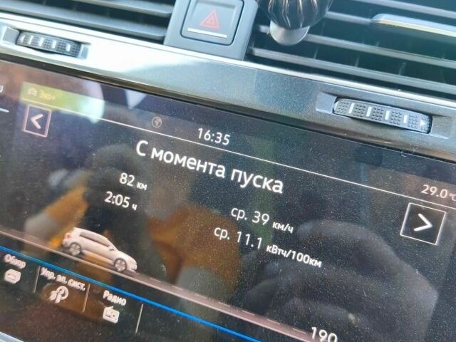 Белый Фольксваген e-Golf, объемом двигателя 0 л и пробегом 155 тыс. км за 12200 $, фото 19 на Automoto.ua