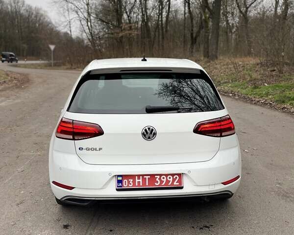 Білий Фольксваген e-Golf, об'ємом двигуна 0 л та пробігом 154 тис. км за 13200 $, фото 15 на Automoto.ua