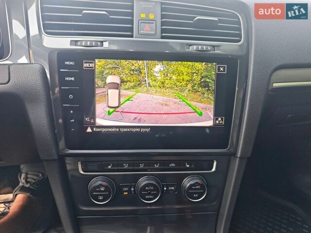 Білий Фольксваген e-Golf, об'ємом двигуна 0 л та пробігом 61 тис. км за 13450 $, фото 18 на Automoto.ua