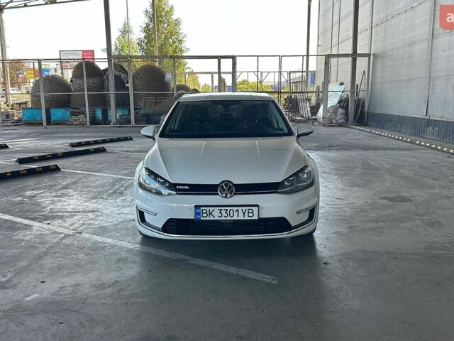 Білий Фольксваген e-Golf, об'ємом двигуна 0 л та пробігом 142 тис. км за 12300 $, фото 7 на Automoto.ua
