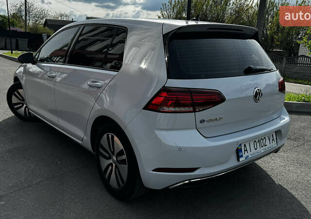 Белый Фольксваген e-Golf, объемом двигателя 0 л и пробегом 78 тыс. км за 14000 $, фото 2 на Automoto.ua