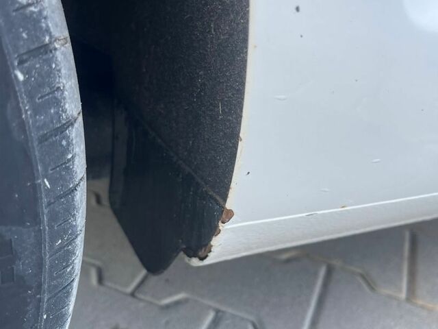Белый Фольксваген e-Golf, объемом двигателя 0 л и пробегом 132 тыс. км за 12700 $, фото 10 на Automoto.ua