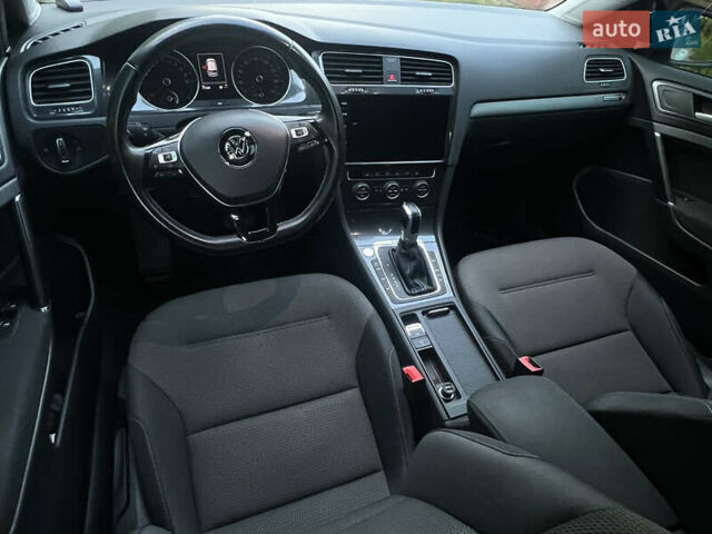 Білий Фольксваген e-Golf, об'ємом двигуна 0 л та пробігом 74 тис. км за 15200 $, фото 19 на Automoto.ua