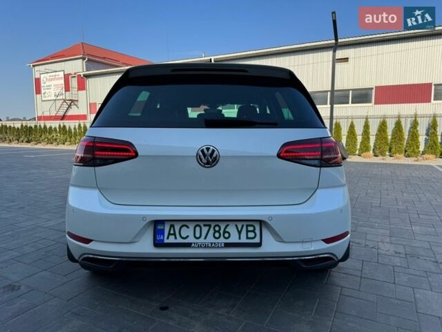 Белый Фольксваген e-Golf, объемом двигателя 0 л и пробегом 115 тыс. км за 13500 $, фото 19 на Automoto.ua