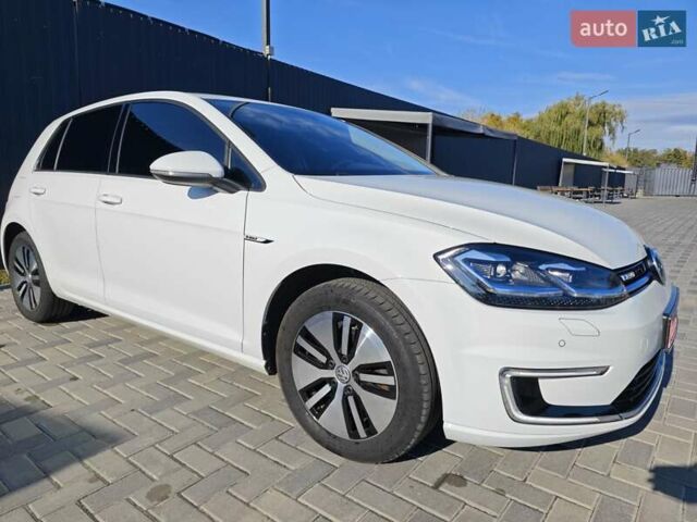Білий Фольксваген e-Golf, об'ємом двигуна 0 л та пробігом 96 тис. км за 13150 $, фото 1 на Automoto.ua