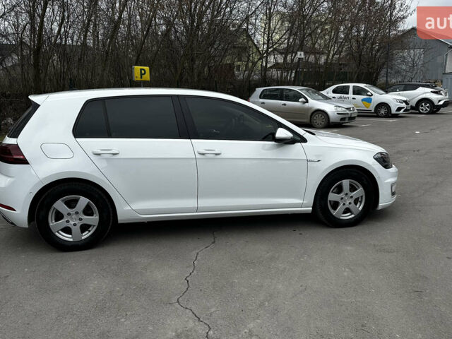 Білий Фольксваген e-Golf, об'ємом двигуна 0 л та пробігом 126 тис. км за 12900 $, фото 7 на Automoto.ua