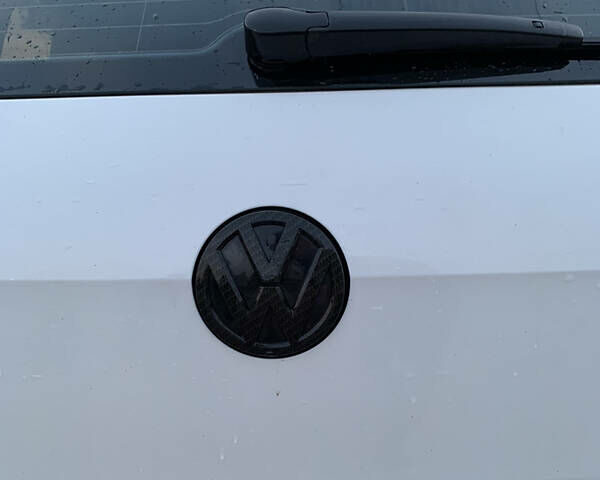 Белый Фольксваген e-Golf, объемом двигателя 0 л и пробегом 172 тыс. км за 14500 $, фото 9 на Automoto.ua