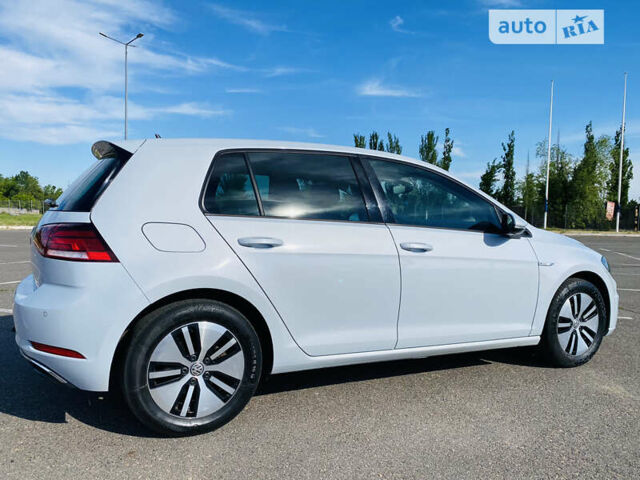 Білий Фольксваген e-Golf, об'ємом двигуна 0 л та пробігом 94 тис. км за 15999 $, фото 6 на Automoto.ua