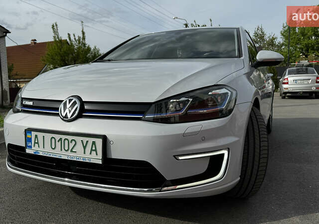 Белый Фольксваген e-Golf, объемом двигателя 0 л и пробегом 78 тыс. км за 14000 $, фото 33 на Automoto.ua