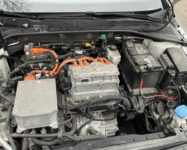 Білий Фольксваген e-Golf, об'ємом двигуна 0 л та пробігом 154 тис. км за 13200 $, фото 19 на Automoto.ua