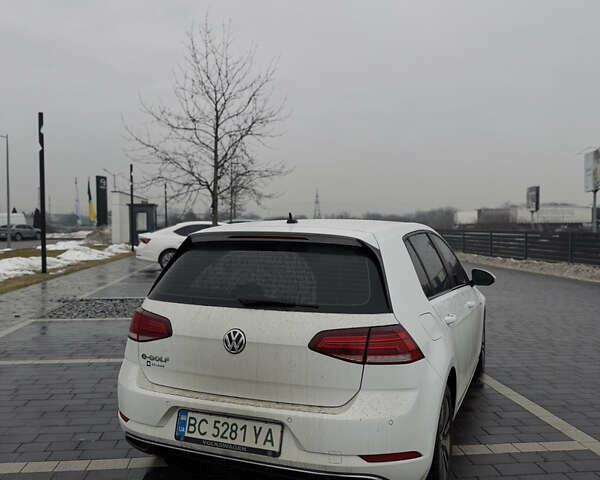 Білий Фольксваген e-Golf, об'ємом двигуна 0 л та пробігом 76 тис. км за 12499 $, фото 1 на Automoto.ua