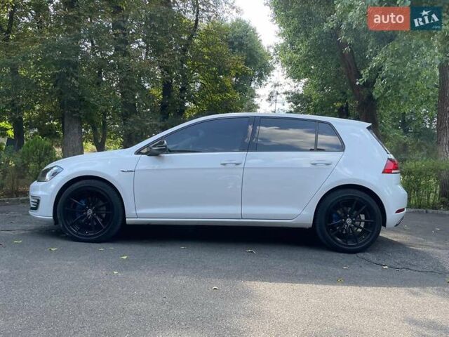 Білий Фольксваген e-Golf, об'ємом двигуна 0 л та пробігом 110 тис. км за 13530 $, фото 4 на Automoto.ua