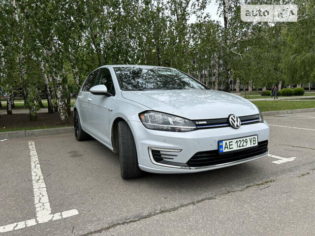 Білий Фольксваген e-Golf, об'ємом двигуна 0 л та пробігом 75 тис. км за 14500 $, фото 3 на Automoto.ua