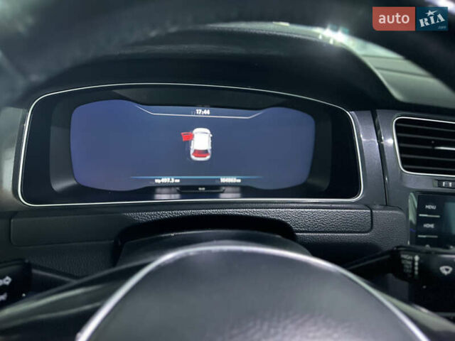 Белый Фольксваген e-Golf, объемом двигателя 0 л и пробегом 164 тыс. км за 12100 $, фото 7 на Automoto.ua