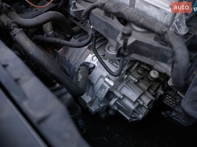 Белый Фольксваген e-Golf, объемом двигателя 0 л и пробегом 139 тыс. км за 11900 $, фото 21 на Automoto.ua