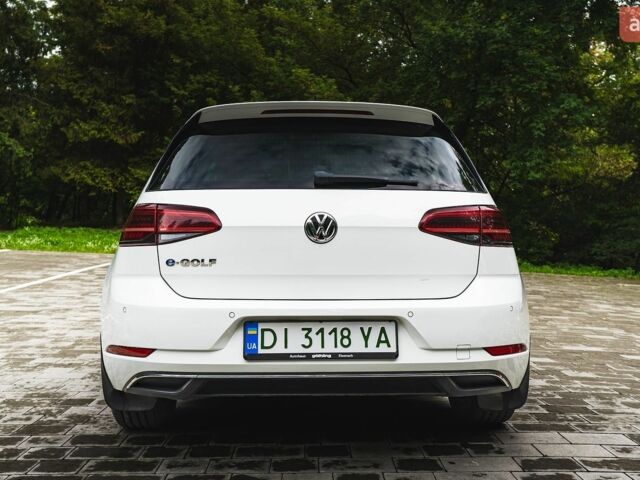 Білий Фольксваген e-Golf, об'ємом двигуна 0 л та пробігом 137 тис. км за 13500 $, фото 4 на Automoto.ua