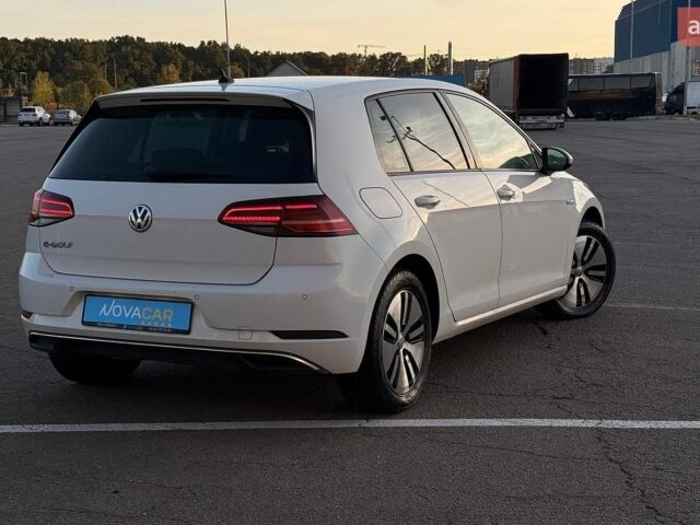 Белый Фольксваген e-Golf, объемом двигателя 0 л и пробегом 99 тыс. км за 13500 $, фото 6 на Automoto.ua