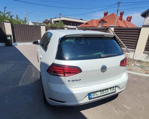 Білий Фольксваген e-Golf, об'ємом двигуна 0 л та пробігом 115 тис. км за 14000 $, фото 14 на Automoto.ua