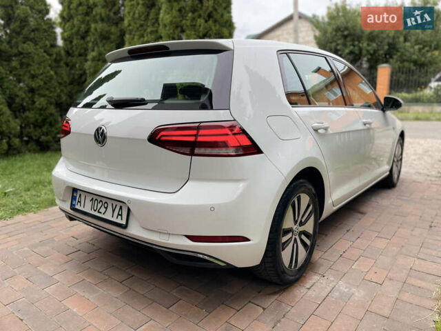 Белый Фольксваген e-Golf, объемом двигателя 0 л и пробегом 112 тыс. км за 13500 $, фото 19 на Automoto.ua