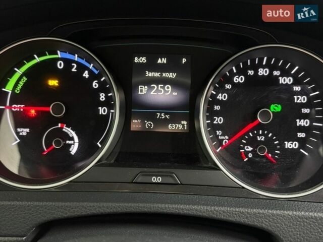 Белый Фольксваген e-Golf, объемом двигателя 0 л и пробегом 168 тыс. км за 11700 $, фото 5 на Automoto.ua