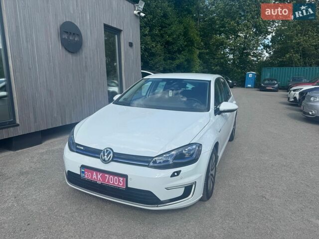 Белый Фольксваген e-Golf, объемом двигателя 0 л и пробегом 165 тыс. км за 12000 $, фото 18 на Automoto.ua