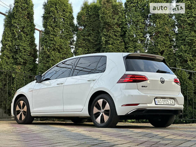 Білий Фольксваген e-Golf, об'ємом двигуна 0 л та пробігом 89 тис. км за 16999 $, фото 15 на Automoto.ua