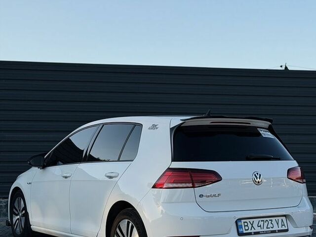 Белый Фольксваген e-Golf, объемом двигателя 0 л и пробегом 132 тыс. км за 12300 $, фото 12 на Automoto.ua