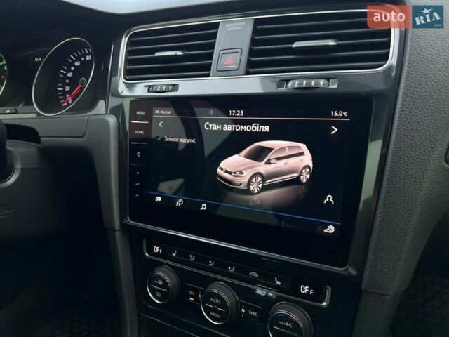 Білий Фольксваген e-Golf, об'ємом двигуна 0 л та пробігом 79 тис. км за 15200 $, фото 31 на Automoto.ua