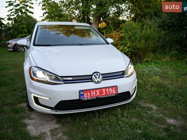 Белый Фольксваген e-Golf, объемом двигателя 0 л и пробегом 139 тыс. км за 11900 $, фото 9 на Automoto.ua