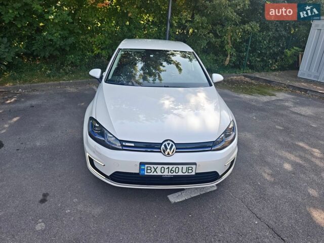 Білий Фольксваген e-Golf, об'ємом двигуна 0 л та пробігом 61 тис. км за 13450 $, фото 6 на Automoto.ua