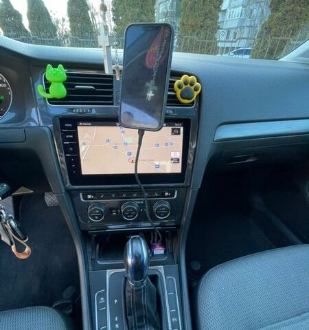 Білий Фольксваген e-Golf, об'ємом двигуна 0 л та пробігом 128 тис. км за 13200 $, фото 10 на Automoto.ua