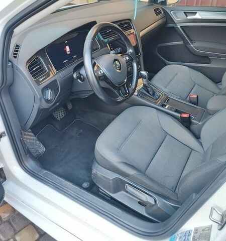 Білий Фольксваген e-Golf, об'ємом двигуна 0 л та пробігом 165 тис. км за 12500 $, фото 25 на Automoto.ua