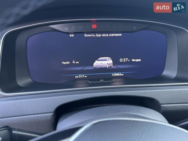 Белый Фольксваген e-Golf, объемом двигателя 0 л и пробегом 120 тыс. км за 13593 $, фото 7 на Automoto.ua