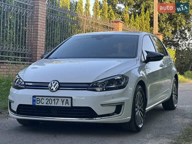 Білий Фольксваген e-Golf, об'ємом двигуна 0 л та пробігом 74 тис. км за 15200 $, фото 13 на Automoto.ua