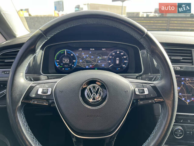 Білий Фольксваген e-Golf, об'ємом двигуна 0 л та пробігом 83 тис. км за 12800 $, фото 20 на Automoto.ua