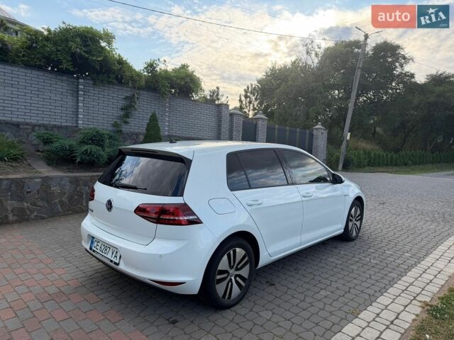 Білий Фольксваген e-Golf, об'ємом двигуна 0 л та пробігом 109 тис. км за 11000 $, фото 5 на Automoto.ua