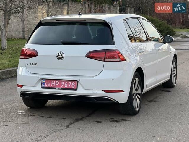 Белый Фольксваген e-Golf, объемом двигателя 0 л и пробегом 129 тыс. км за 11950 $, фото 23 на Automoto.ua