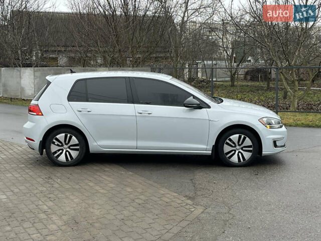 Белый Фольксваген e-Golf, объемом двигателя 0 л и пробегом 142 тыс. км за 12500 $, фото 7 на Automoto.ua
