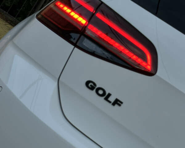 Білий Фольксваген e-Golf, об'ємом двигуна 0 л та пробігом 89 тис. км за 16999 $, фото 18 на Automoto.ua