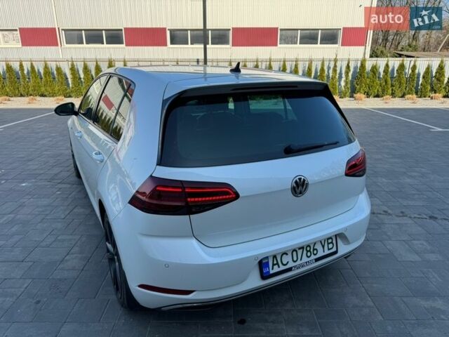 Белый Фольксваген e-Golf, объемом двигателя 0 л и пробегом 115 тыс. км за 13500 $, фото 17 на Automoto.ua