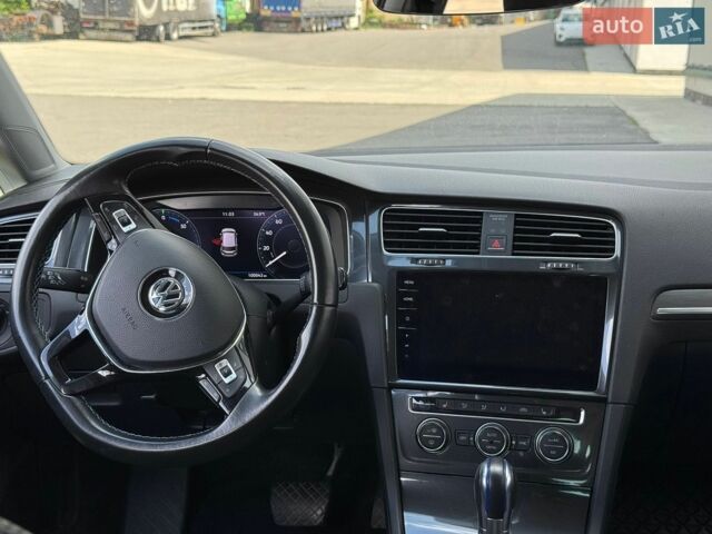 Білий Фольксваген e-Golf, об'ємом двигуна 0 л та пробігом 100 тис. км за 12000 $, фото 5 на Automoto.ua
