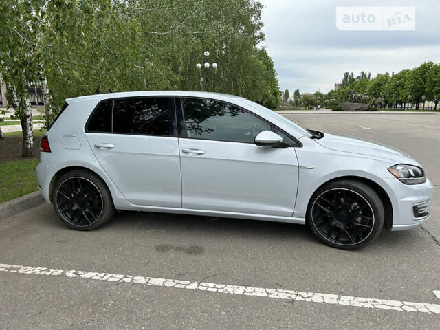 Білий Фольксваген e-Golf, об'ємом двигуна 0 л та пробігом 75 тис. км за 14500 $, фото 1 на Automoto.ua