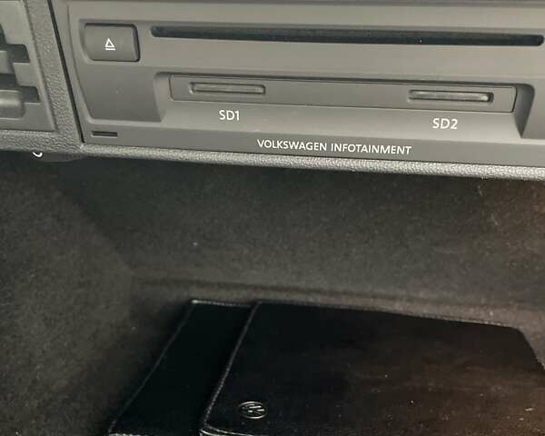 Білий Фольксваген e-Golf, об'ємом двигуна 0 л та пробігом 154 тис. км за 13200 $, фото 11 на Automoto.ua