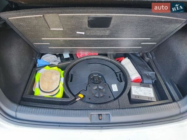 Білий Фольксваген e-Golf, об'ємом двигуна 0 л та пробігом 165 тис. км за 12500 $, фото 3 на Automoto.ua