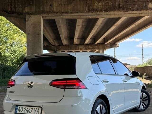 Білий Фольксваген e-Golf, об'ємом двигуна 0 л та пробігом 160 тис. км за 12200 $, фото 5 на Automoto.ua