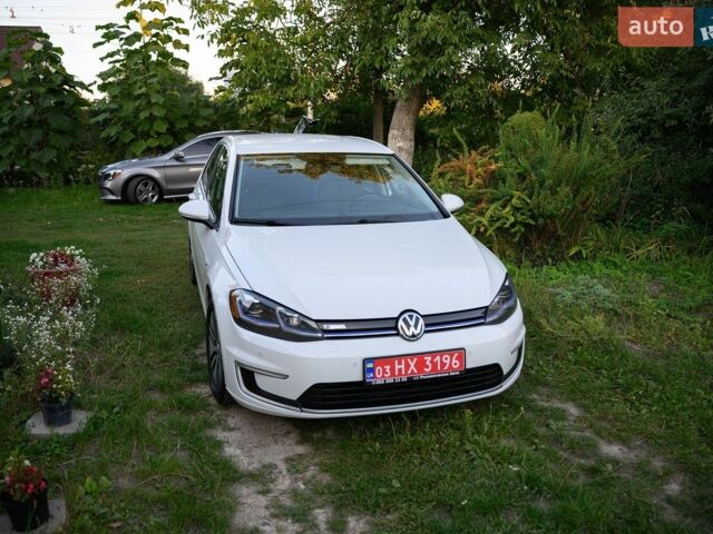 Белый Фольксваген e-Golf, объемом двигателя 0 л и пробегом 139 тыс. км за 11900 $, фото 4 на Automoto.ua